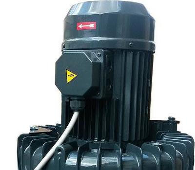 可吸鐵塊的重工業(yè)吸塵器TCX75S | 意大利原裝進(jìn)口鐵屑吸塵機(jī)專業(yè)解析